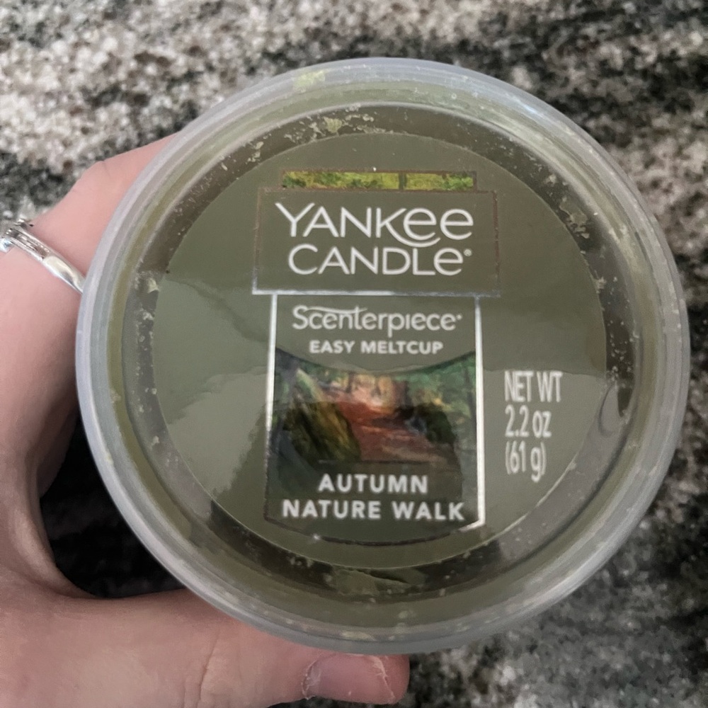 Yankee Candle Scenterpiece MeltCup with Cream Lid